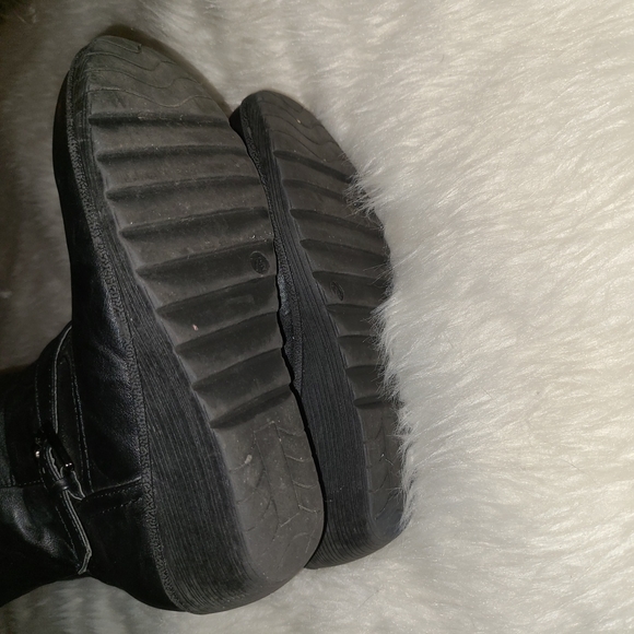 Bucco Size 7.5 Faux Leather Knee High Wedge Boots - Picture 5 of 7